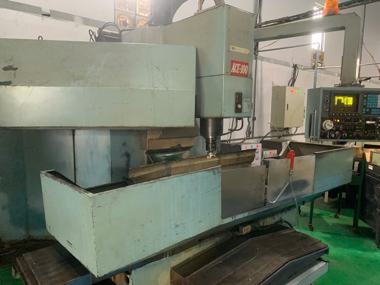 CNC milling machine 1